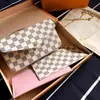 Bolsa Feminina Presbiópica de Alta Qualidade Estilo Novo Guangzhou Três em Um Bolsa Quadrada Pequena de Corrente para Ombro e Transversal Woc Conjunto de Três Peças Bolsa de Festa