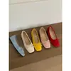 Primer Encuentro con los Nuevos Zapatos Planos de Mujer Estilo Francés para Primavera/Verano 2025 de Gamuza Roja con Punta Cuadrada y Diseño de Ballet con Lazo