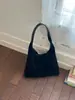 Bolsa de veludo de grande capacidade transfronteiriça para mulheres, nova bolsa versátil de ombro e axila 2026, bolsa de mão tote vintage para o dia a dia