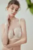 Roupa íntima feminina fina e sexy estilo francês, respirável, de renda, com bojo para mostrar seios grandes, orelha de coelho