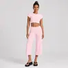Conjunto de Yoga Transfronterizo de Sensación Desnuda para Mujer: Conjunto de Camiseta de Yoga de Espalda Abierta con Mangas Cortas y Pantalones Capri de Fitness de Cintura Alta Ligeramente Acampanados