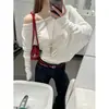 ¡Llegó! Camiseta blanca de manga larga para mujer, súper elegante, corta, de hombros descubiertos, diseño moderno, nueva colección de otoño