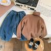 Ropa infantil Montaigne suéter infantil coreano otoño e invierno nuevo niños y niñas color liso bebé elástico suéter de cuello medio alto moda