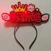 TF Familia Tres Generaciones Zhang Ji Zhang Zeyu Zuo Hang Zhu Zhixin Zhang Junhao Su Xinhao Diadema Luminoso Alrededor