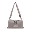 Bolsa Feminina Transversal de Nylon Coreana para Commuter Estilo Cool Hot Girl Baguete Axilar de Ombro Casual