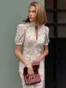 Vestido Floral Retro Estilo Palacio con Cuello Alto, Mangas Cortas Abullonadas Francesas, Cintura Alta, Efecto Adelgazante y Elegante Look de Diosa
