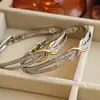 Pulsera de Zirconia Micro-Pavimentada de Alta Gama Transfronteriza al por Mayor Cruz Hueca Estilo Fresco de Nicho Pulsera Joyería de Moda Versátil