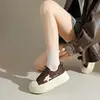 Zapatos casuales impermeables para mujer de suela gruesa, antideslizantes, adecuados para otoño, zapatillas deportivas, nuevo estilo 2026, ligeros y cómodos