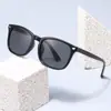 Gafas de Sol Unisex Negras de Montura Cuadrada Ultraligeras con Protección UV, Color y Logo Personalizados, Nuevo Modelo 2026