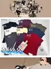 Camiseta Gola Meia-Alta Estilo Europeu, Blusa de Outono para Mulheres, Nova Slim Fit, Camada Interna Fashion de Manga Curta sem Mangas, Slim Fit
