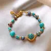 Pulseira Irregular de Pérola de Água Doce Azul-Esverdeada Pavão e Pedra Verde, Joia de Nicho para Camadas de Verão