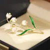 Nicho Intelectual Lujo Accesible Nácar Natural Flor de Lirio del Valle Broche Oro y Plata Esmalte Ramo Planta Pin Accesorios