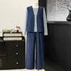 Traje elegante e sofisticado em jeans para mães de meia-idade, nova moda de outono para mulheres de meia-idade e idosas, conjunto de três peças com colete e blusa
