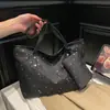 Bolsa de Ombro Grande Capacidade Nova Verão 2026 Versátil Bolsa de Axila Tendência Transfronteiriça Estilo Doce Bolsa de Mão Bolsa Tote para Mulheres