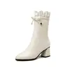 Botas de Neve Femininas Salto Bloco Cano Médio Botas de Moda 2026 Novo Estilo Salto Médio Outono Inverno Versátil Com Pelúcia Interior Branco Off White Botas Femininas