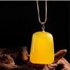 Pequeño Colgante Genuino de Aceite de Pollo Cera de Abeja Amarilla Forma de Gota de Agua Nuevo Estilo Popular Hebilla de Paz Placa Anti-Preocupaciones Cadena para Clavícula Ámbar Rosa