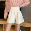 Novidades Outono/Inverno 2026 Petite Cintura Alta Emagrecedor Peças de Exterior Shorts Casuais para Mulheres Linha A Perna Larga Menina Apimentada Shorts de Lã