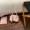 2026 Bolso Almohada Nuevo de Moda para Mujer Bolso Tote Pequeño Casual para el Trabajo Bolso Dulce de Concha Bolso de Hombro Cruzado