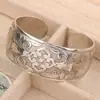 Pulseraancha de Plata de Xizang Imitación Antigua Transfronteriza Plata Miao Estilo Étnico Retro Personalizada Abierta Pulsera Tallada de Yunnan Venta al por Mayor