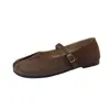Zapatos planos de mujer estilo francés 2026 nuevo modelo para primavera y otoño, zapatos versátiles de suela blanda con pedrería, punta redonda, corte bajo, producto nuevo