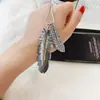 Celebridad de Internet de TikTok Cadena de Suéter Distintiva de Plumas Larga Otoño e Invierno Moda Coreana Metal Colgante Collar Accesorios Decorativos Moderno