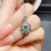 Venta al por mayor de fábrica Popular Colgante de Esmeralda Natural Plata S925 Incrustado Piedra Principal 4*6 Joyería de Lujo Venta Directa de Fábrica