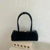 Bolso popular de dachshund transfronterizo, diseño de nicho retro europeo y americano, bolso baguette de asa larga, bolso simple de hombro y axila para mujer