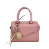Bolso de Mano Elegante con Textura de Gama Alta para Mujer 2026 Nueva Moda Bolso Pequeño Cuadrado de Hombro de Moda Bolso Cruzado de Moda