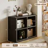 Estante de Armazenamento de Chão com Estrutura de Madeira Maciça Estante de Livros Combinação de Armário de Armazenamento Estilo Natural Madeira Creme para Sala de Estar Armário Baixo para Janela de Canto