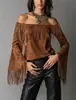 Top vintage europeu e americano com franjas para mulheres, nova camiseta de camurça de um ombro com manga sino estilo western, ombro a ombro