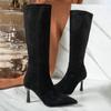 Botas de Moda de Inverno Novas Bico Fino Camurça Salto Alto 2025 Tamanho Grande Efeito Emagrecedor Salto Agulha Cano Alto Europeu e Americano Botas Slim para Mulheres