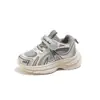 Zapatos para Niños 2026 Primavera/Otoño Malla Transpirables Cómodos Zapatos de Papá para Niñas Pequeñas Ligeros Cómodos Zapatos Deportivos para Correr