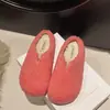 Pantuflas retro rojas rizadas estilo Birkenstock para mujer para otoño e invierno, pantuflas de algodón cálidas y gruesas, versátiles y elegantes, adecuadas para uso doméstico
