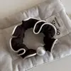 Elástico de cabelo scrunchie elegante estilo francês com borda perolada branca, versátil e estiloso, acessório de cabelo de alta elasticidade para coques