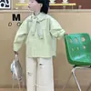 2026 Conjunto Dopamina Primavera Estilo Coreano Camisa tipo capa para niños con Pantalones anchos de algodón rasgados de moda para niños