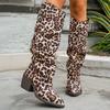 Botas de Moda de Caña Alta para Mujer Estilo Nuevo Europeo y Americano Transfronterizas Puntiagudas Tacón Grueso Nuevo 2025 Venta al por Mayor Talla Grande