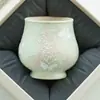 Taza de té de cerámica vidriada tridimensional hecha en fábrica con motivo de mariposa niebla verde, taza de té personal para mujeres, juego de té para uso individual