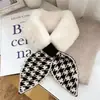 Bufanda Nueva de Invierno Estilo Coreano Piedra de Perro para Mujer, Moda Cálida de Piel Sintética de Conejo Cruzada Pequeña