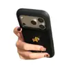 Capa Macia com Textura de Couro com Letras Inglesas Douradas Adequada para Apple 17 Capa de Ano Novo Capa de Celular para Casal Capa Protetora para iPhone 16