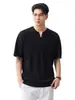 Ropa para Hombre Fengshe / Nuevo Verano 2026 Estilo Old Money Camiseta de Manga Corta con Cuello Henley Acanalado de Lyocell y Lino