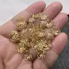 Acessórios para Joias Artesanais DIY Pulseira de Cristal Banhada a Ouro 18K Nó Chinês Vazado Taça de Flor Vazada Pétalas de Flor