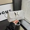 Bolso de Hombro Único de Moda y Tendencia, Bolso Cruzado Sencillo y Elegante para Mujer, Nuevo Modelo Verano 2026, Bolso Cuadrado Pequeño para el Trabajo y los Viajes Diarios