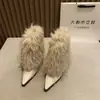Botas Femininas de Salto Alto Quentes e Fashion de Pele Estilo Europeu e Americano 2026 Outono e Inverno Novas Botas Femininas de Cano Alto com Bico Apontado Botas Martin para Mulheres