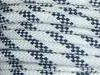 Corda Fina de Cintura Trançada com Fundo Branco e Pontos Coloridos, Especializada para Calças Slim-Fit e Skinny