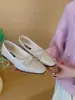 Zapatos Planos de Marca de Nicho de Moda para Mujer 2026 Primavera/Verano Nuevo Estilo Lazos Tejidos Punta Cuadrada Tacón Bajo Boca Baja Zapatos para Mujer