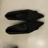 Zapatos Planos Retro de Ante de Tacón Bajo Franceses para Mujer 2025 Nuevos Otoño e Invierno de Terciopelo Elegantes Pequeños Fragantes Zapatos de Oficina