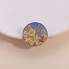 Broche de Cara Sonriente Curativa Retro Girasol Dibujos Animados Flores del Cielo Nocturno Artístico Insignia de Metal Mochila Ropa Accesorios