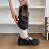 Zapatos Mary Jane retro minimalistas de punta dividida para mujer, nuevo modelo de verano y otoño 2026, con velcro, bailarinas versátiles de nicho