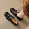 Novos Sapatos de Salto Médio com Corte Profundo Estilo Britânico Retrô Versátil 2026 para Mulheres, Adequados para o Trajeto na Primavera e Verão, Sapatos de Couro Versáteis com Cadarço