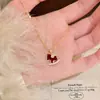 Colar com Pingente de Pônei Vintage Bordô Microincrustado para Mulheres, Acessório de Corrente Longa para Suéter de Outono e Inverno de Luxo de Alto Padrão